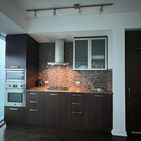 Grand Royal Suites Toronto Ngoại thất bức ảnh