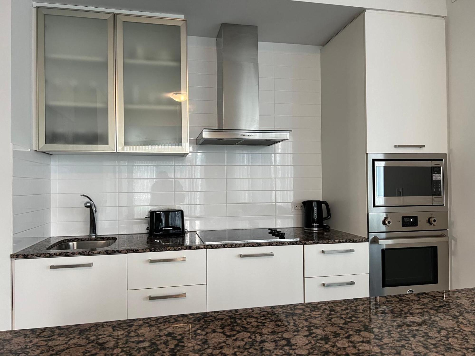 Grand Royal Suites Toronto Ngoại thất bức ảnh