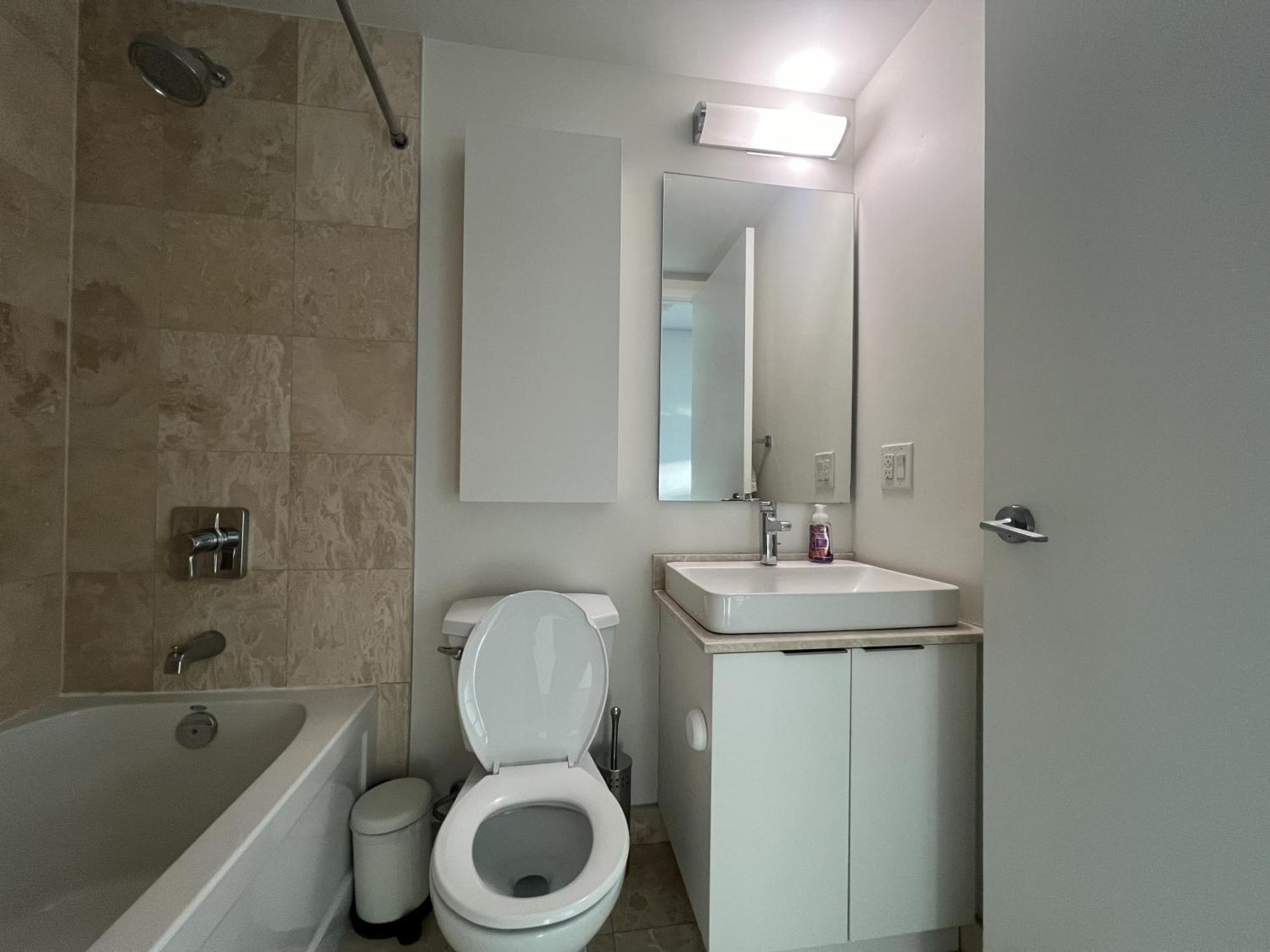 Grand Royal Suites Toronto Ngoại thất bức ảnh