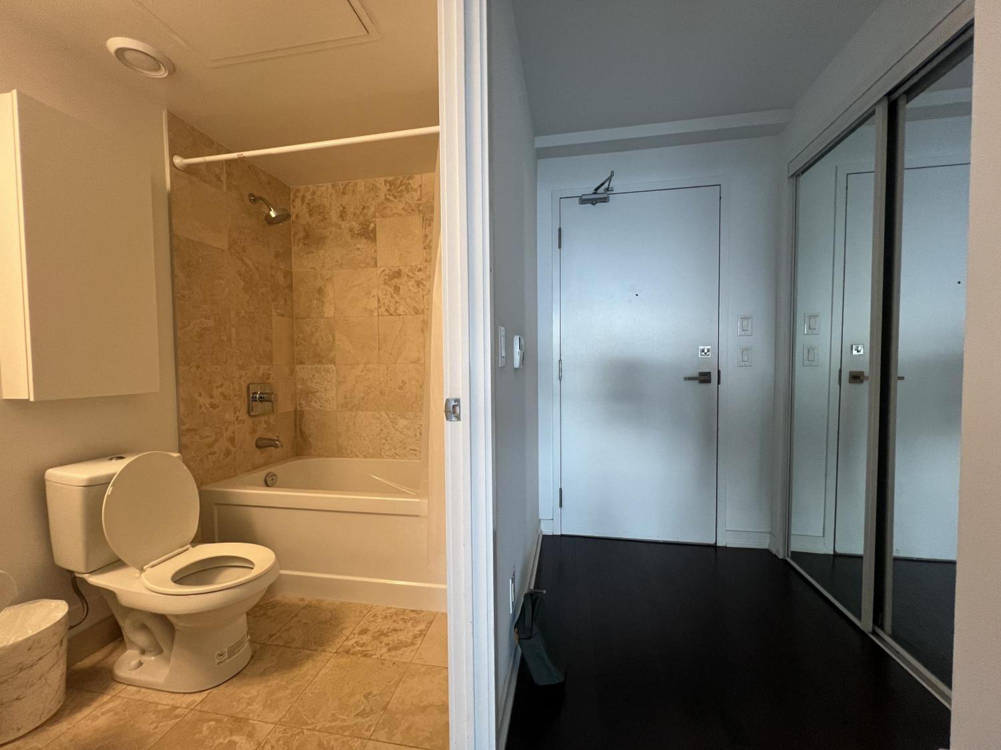 Grand Royal Suites Toronto Phòng bức ảnh