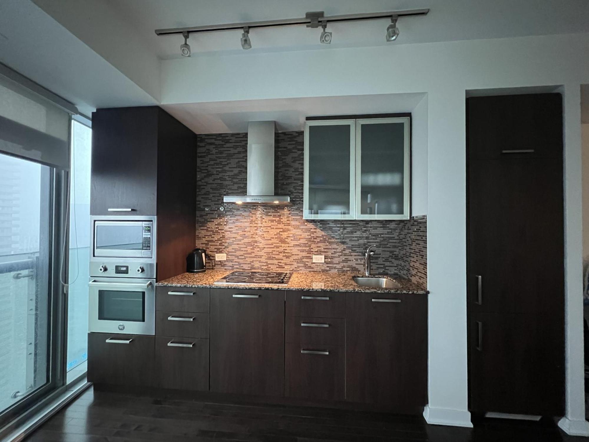 Grand Royal Suites Toronto Ngoại thất bức ảnh