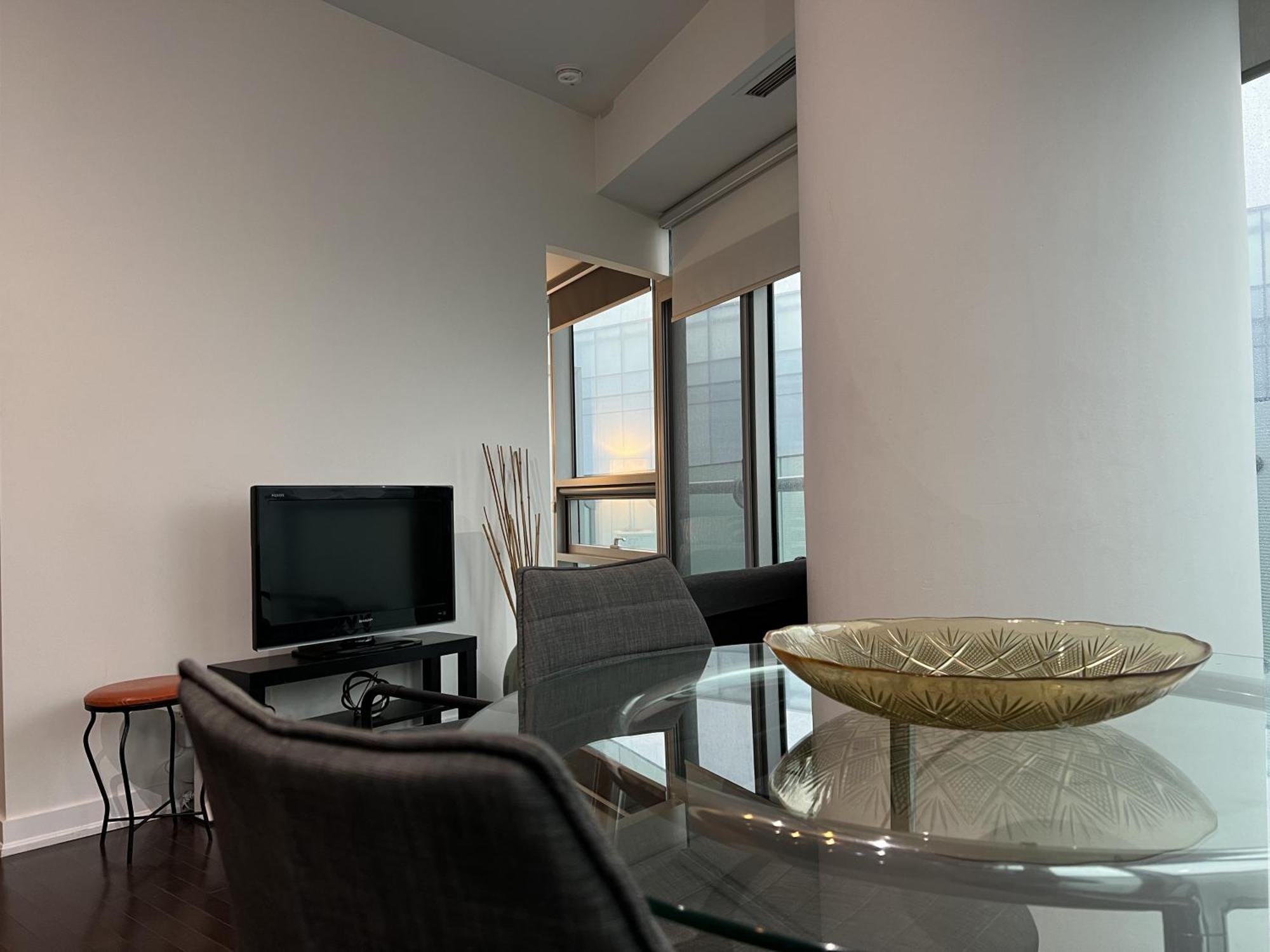 Grand Royal Suites Toronto Phòng bức ảnh